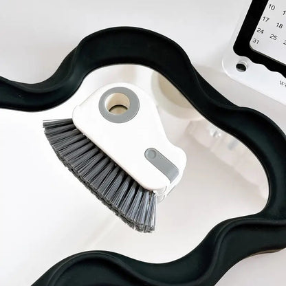 Crevice cleaning brush